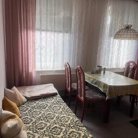 Mehrbettzimmer Erdgeschoss Munchenbernsdorf